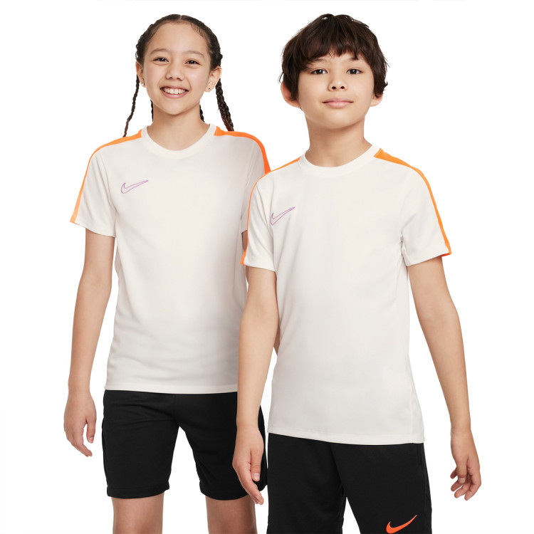 camiseta-nike-dri-fit-academy-23-nino-blaco-naranja-rosa-0.jpg