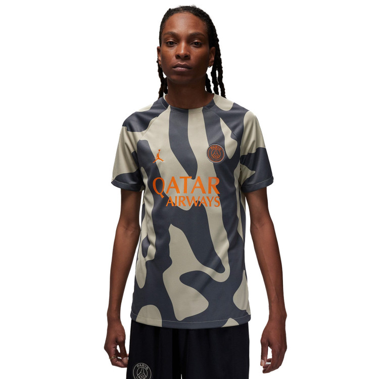 camiseta-nike-paris-saint-germain-x-jordan-pre-match-2023-2024-stone-iron-grey-magmaange-0