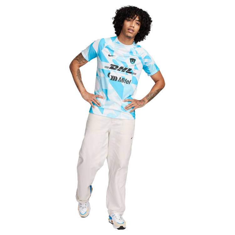 camiseta-nike-pumas-pre-match-2023-2024-white-baltic-blue-black-black-4